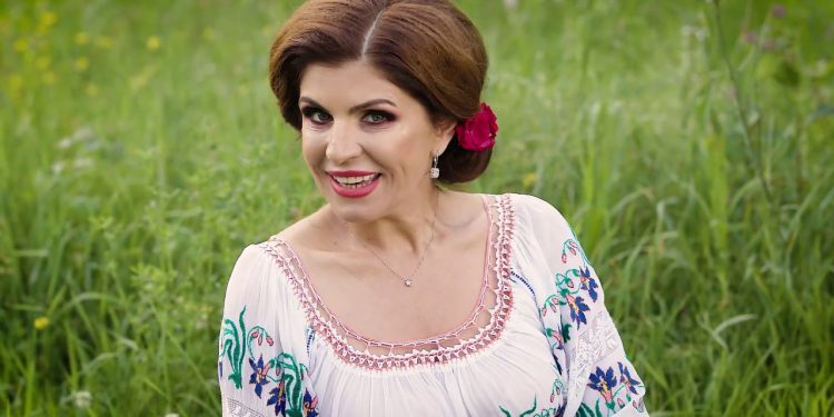 Mariana Ionescu Capitanescu reprezentanta a muzicii populare romanesti