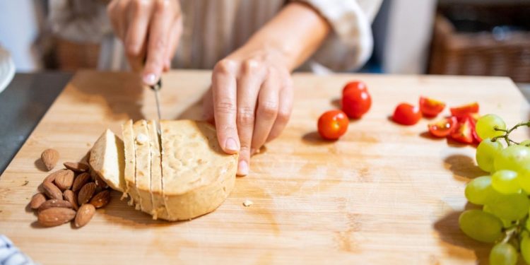 Top 5 brânzeturi vegetale pe care să le încerci dacă ești intolerant la lactoză